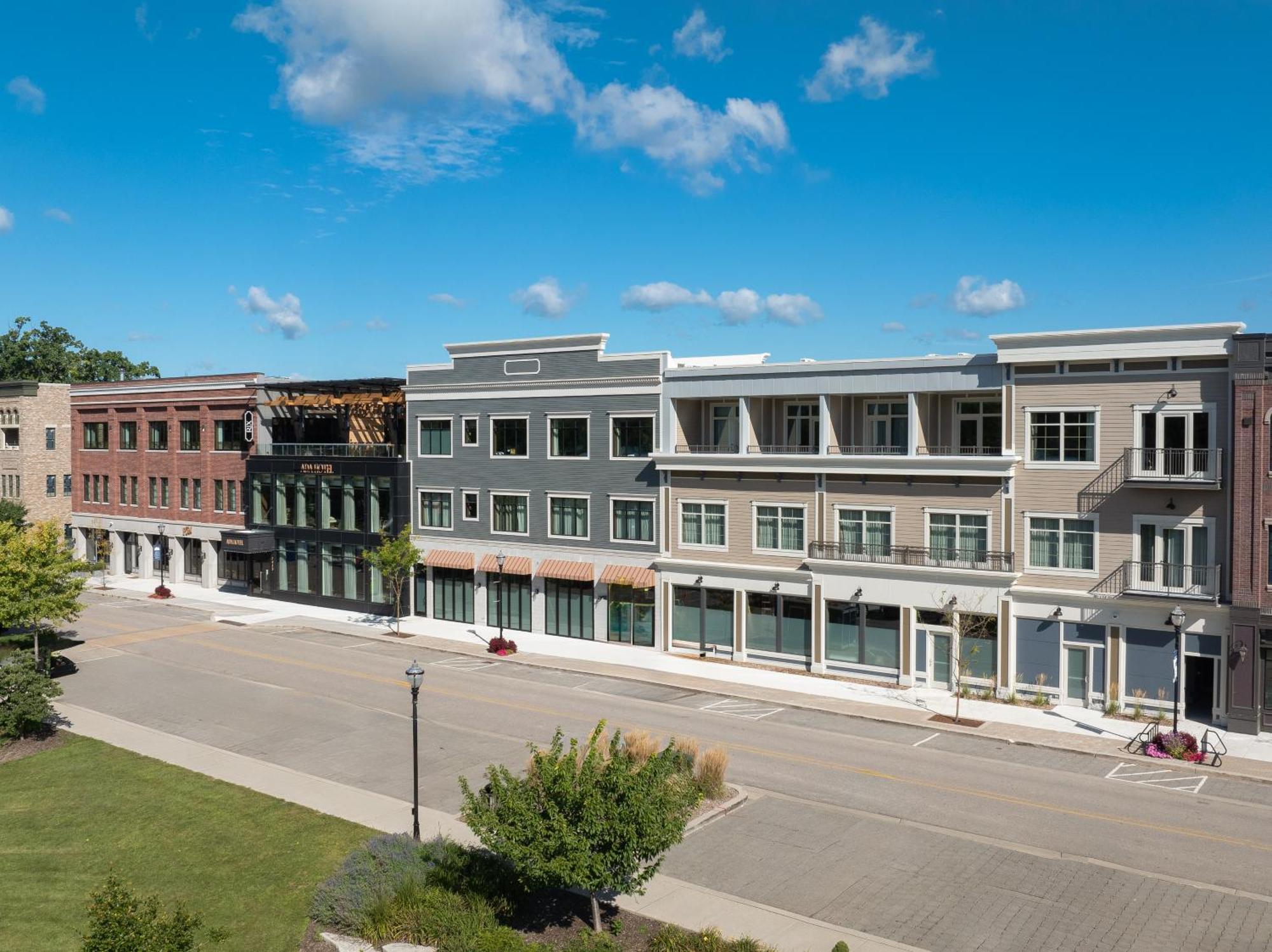Ada Hotel Exterior photo